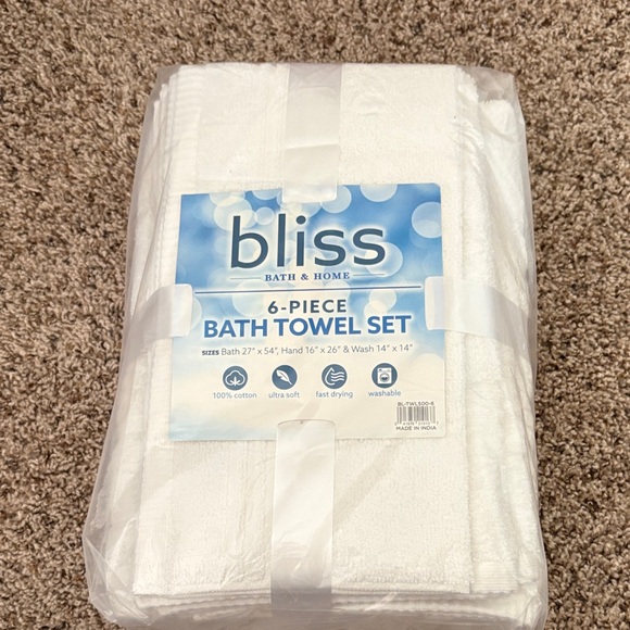 Towel set - Picture 1 of 2